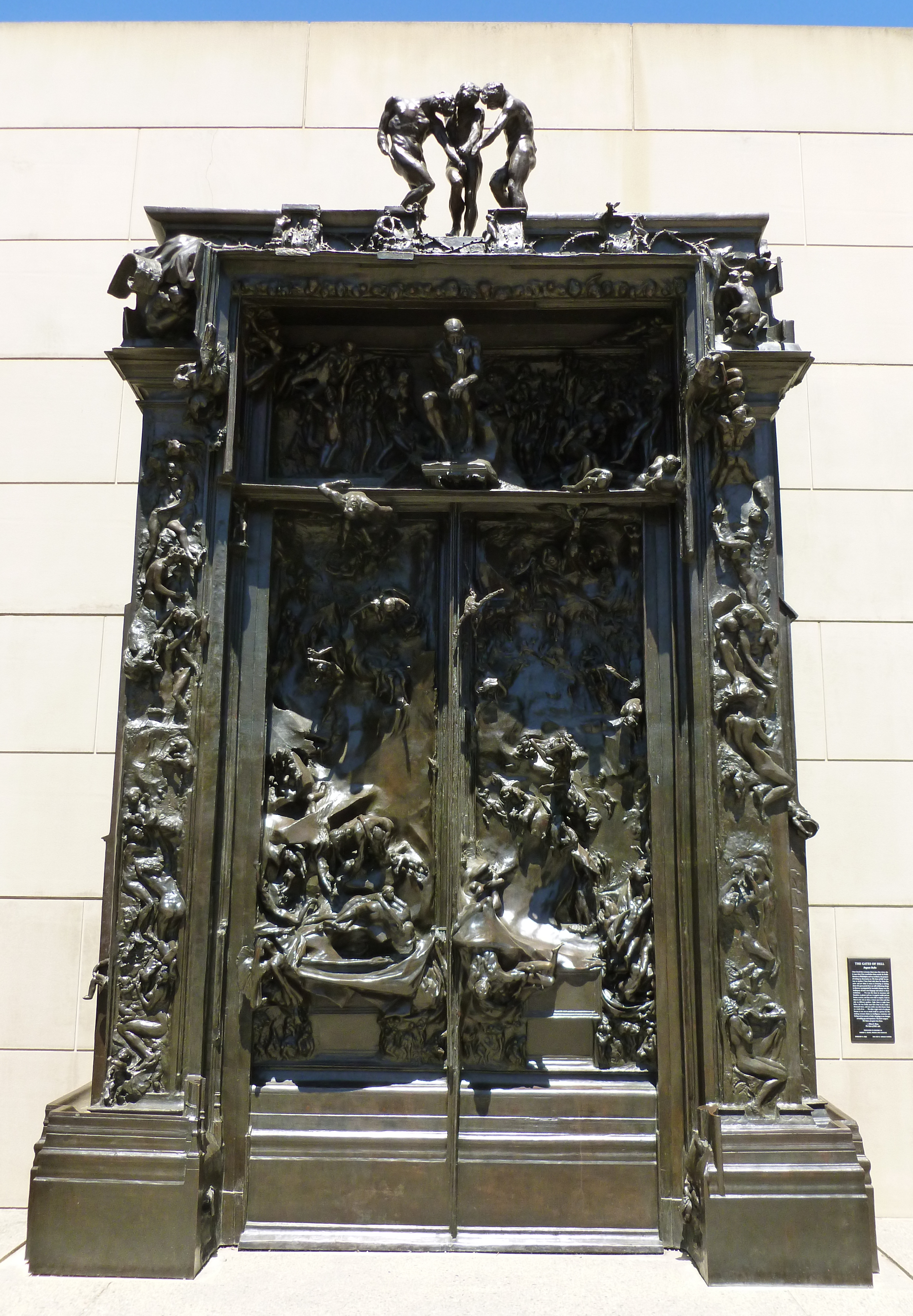 オーギュスト・ロダン「地獄の門」(1880-1917年)ロダン美術館庭園